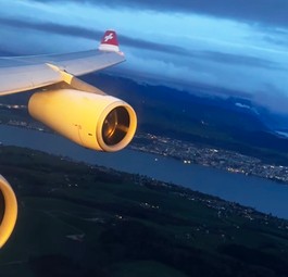 Blick aus einem Airbus A340 von Swiss: Die Fluglinie plant neue Fernziele.