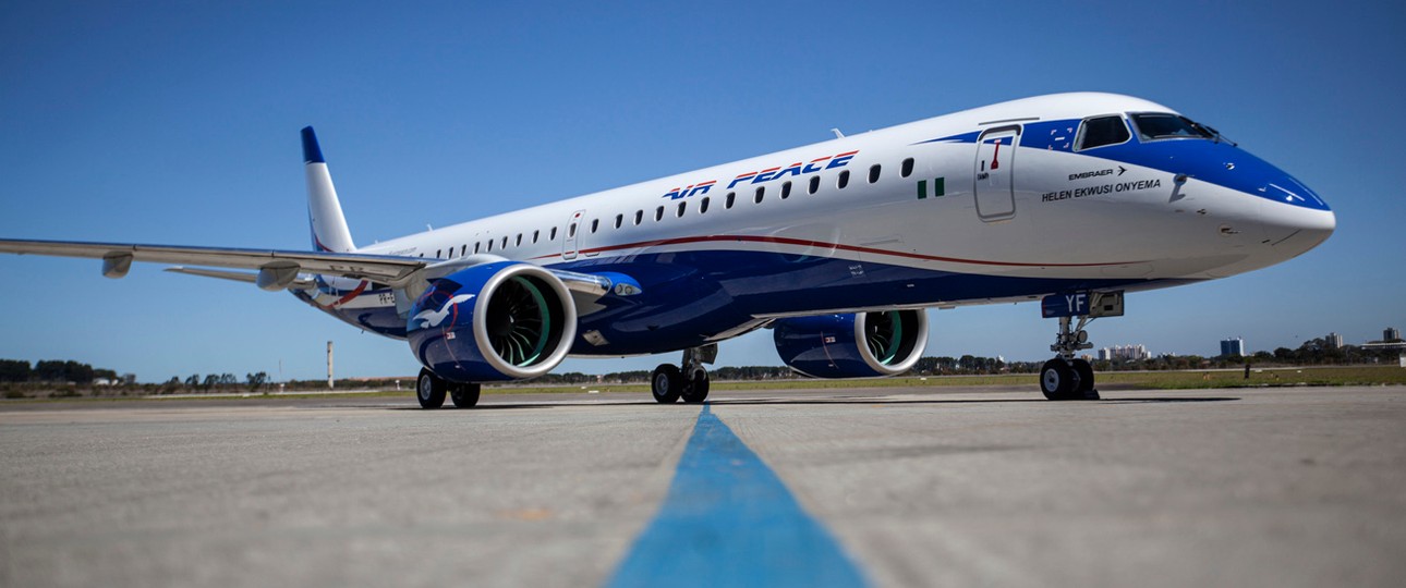 Embraer E-195 E2 von Air Peace: Die Airline erhebt schwere Vorwürfe an die Ölindustrie.