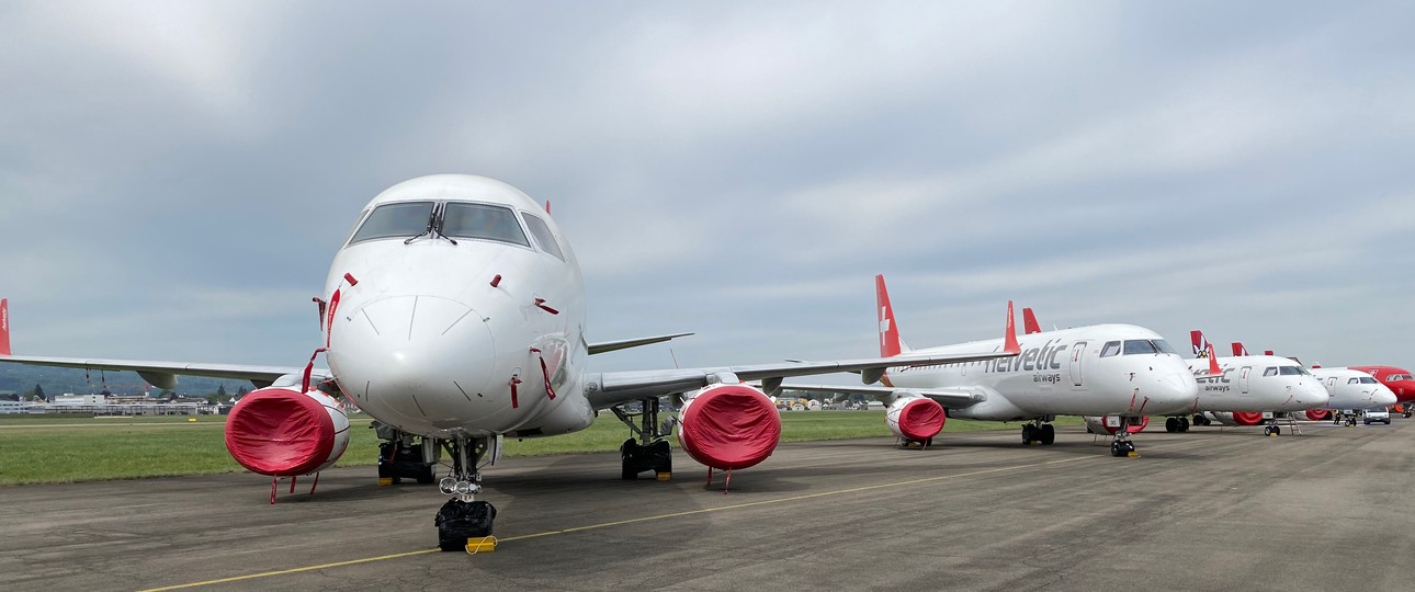 Vier Embraer E190 von Helvetic Airways...