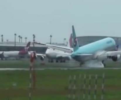 Die hüpfende Boeing 777