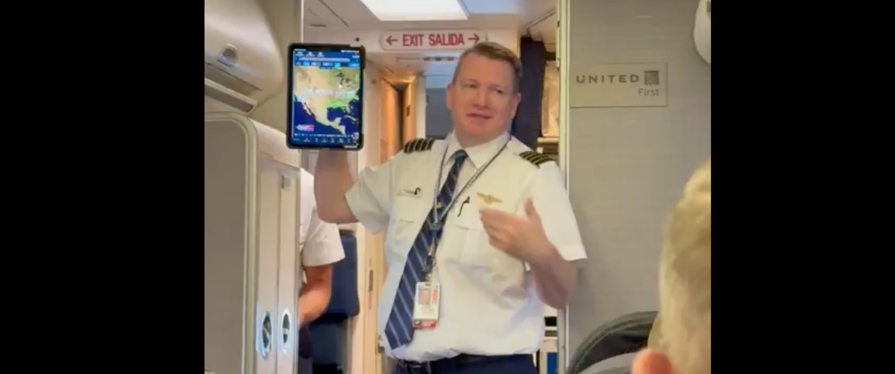 Pilot von United Airlines: Er erklärte das Wetter und scherzte.