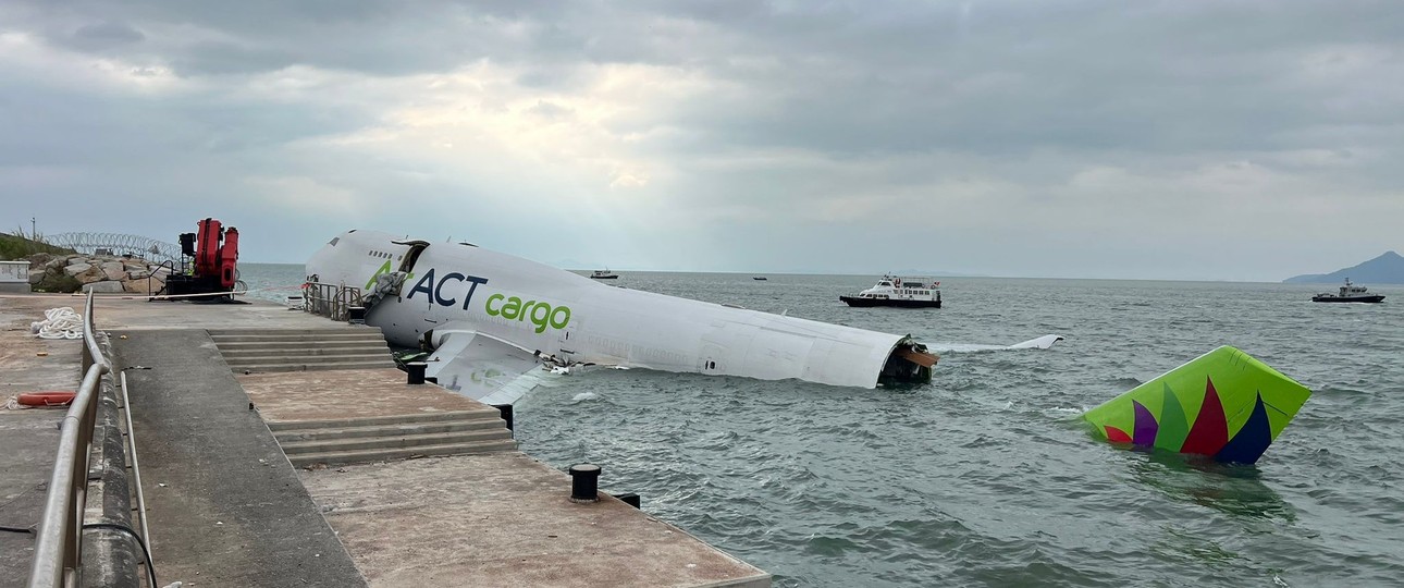Die verunglückte Boeing 747: Es gibt erste Erkenntnisse, doch die Ermittlungen sind noch nicht abgeschlossen.