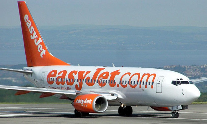 B737 von Easjet: Schon auf dem Rollfeld wird viel Treibstoff verbraucht.