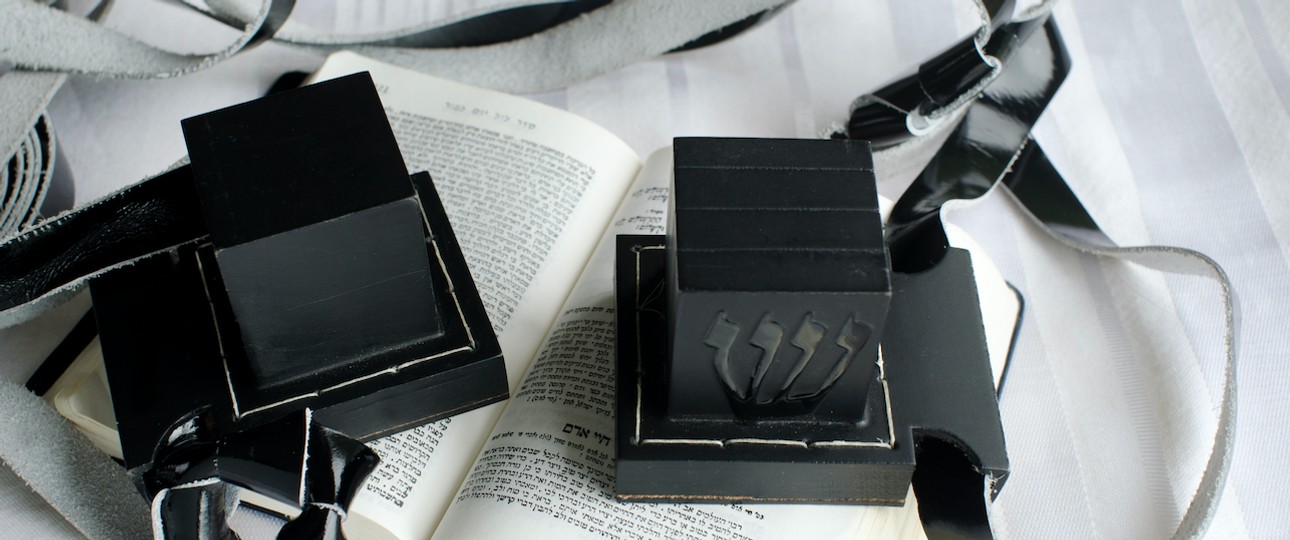 Tora und Tefillin: Wichtig beim Morgengebet.