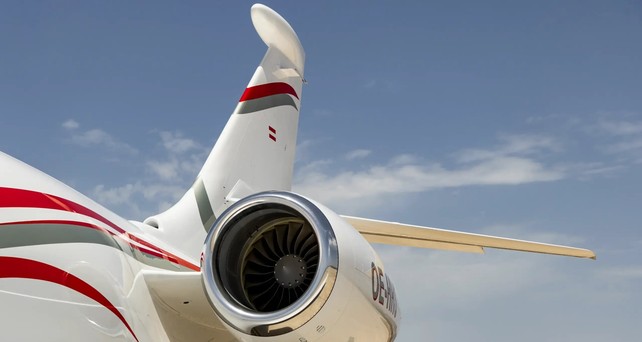 Dassault Falcon von Skyside: Unheimliche Begegnung über Spanien.-
