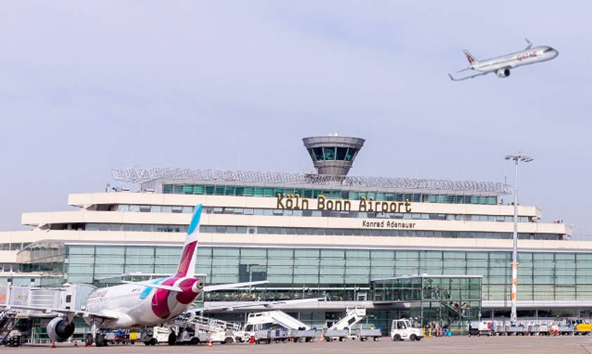 Airbus A321 Neo von Qatar Airways über dem Flughafen Köln/Bonn: Könnte einst so aussehen.