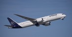 Lufthansa D-ABPD: Der Dreamliner kann aktuell nicht eingesetzt werden.