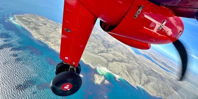 Viele Inseln sind nur mit dem Flugzeug innerhalb nützlicher Frist zu erreichen.