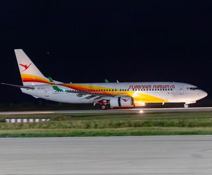 Boeing 737 von Surinam Airways: Die Airline steht weiter finanziell mit dem Rücken zur Wand.