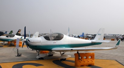 Mehrere chinesisches Kleinflugzeug: Aktuell dürfen nur noch Linien- und Rettungsflüge in China starten.