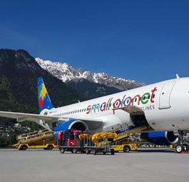 Flugzeug von Small Planet Airlines: Hebt nicht mehr ab.