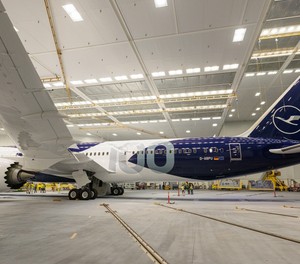 lufthansa dreamliner boeing 787 9 100 jahre lackierung 01