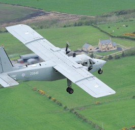 Die Royal Air Force setzte ihre Britten-Norman Defender 4000 für Überwachungsflüge ein.