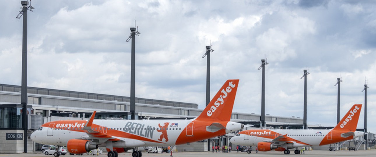 Flieger von Easyjet am BER: Direkt zu den Pyramiden geht es vorerst nicht mehr.