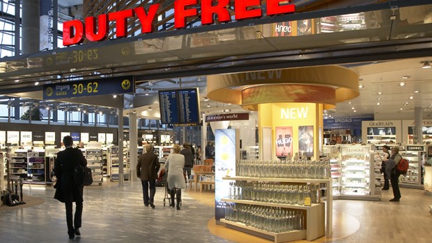 Der Duty-Free-Tester: Kaum betritt der meist weibliche Duty-Free-Tester den Jet, wabert eine aufdringliche Duftwolke durch die Maschine. Die Wartezeit hat sie sich im Duty-Free-Bereich vertrieben - und jedes Parfum getestet, das ihr in die Finger kam.