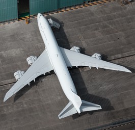 Die in Basel geparkte Boeing 747-8: Nur 42 Flugstunden auf dem Buckel.