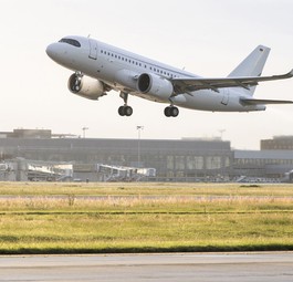 ACJ 319 beim Start zum Rekordflug: Lange in der Luft.