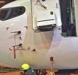 Boeing 737-400 von Bid Air Cargo: Die Stützen brachen weg.