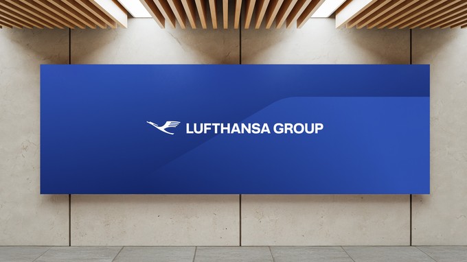 Lufthansa Group hat ihr Logo und ihren Schriftzug modernisiert. 