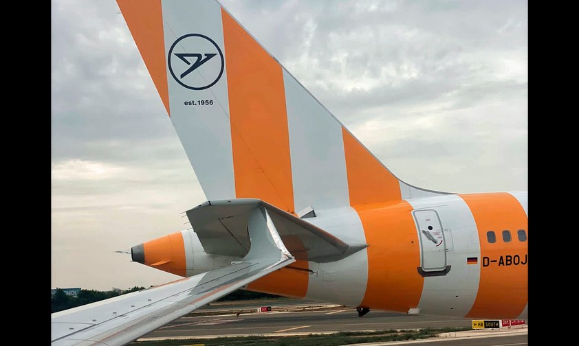 Boeing 737 von Air Europa kollidiert mit Boeing 757 von Condor
