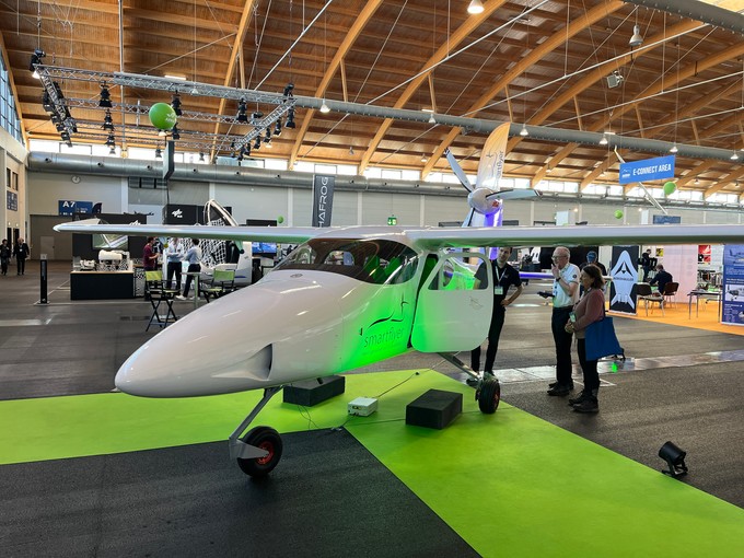 Der Schweizer Hersteller Smartflyer zeigt seinen Prototyp auf der Aero Friedrichshafen zum ersten Mal öffentlich.