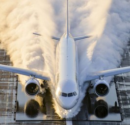 A321 Neo beim Wassertest: Air Asia X gefällt das Modell.