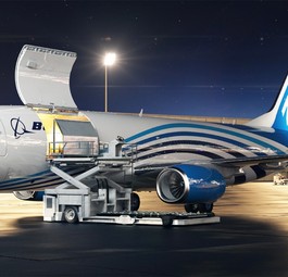 Boeing 737 BCF: 141,5 Kubikmeter Fracht auf Paletten im Ober-, 43,7 Kubikmeter Massengüter im Unterdeck.