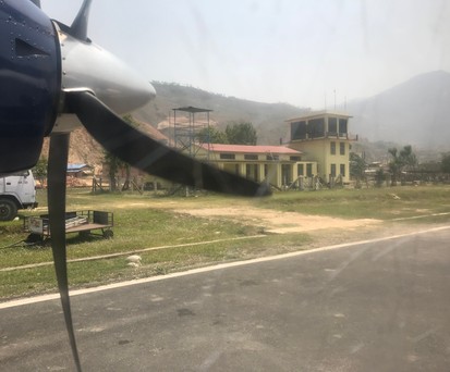 Der kleine Flughafen Ramechhap in Manthali.