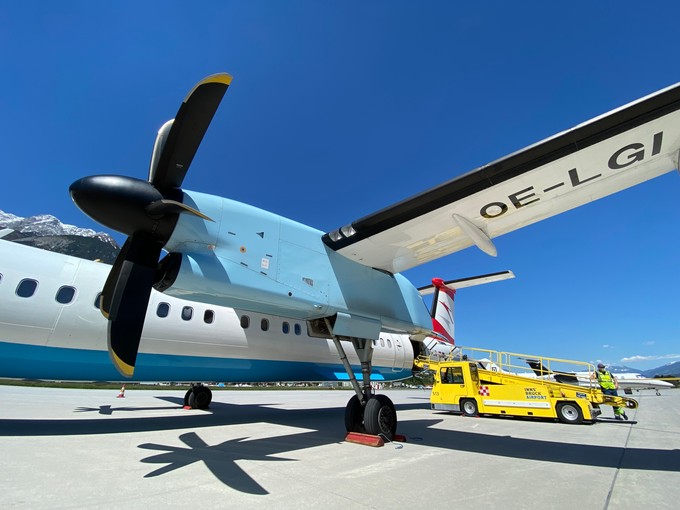 Die letzte Dash 8 von Austrian Airlines: Die OE-LGI in Innsbruck.