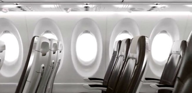 Bombardier preist die großen Fenster, die mehr Licht ins Innere bringen und eine bessere Aussicht erlauben. Bestuhlt wird in einer 3-2-Formation.