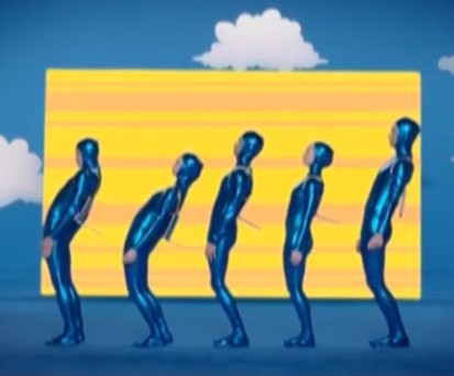 Was das für blaue Gestalten sind? Die Sitze natürlich. Was sonst?