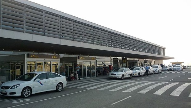 Ryanair vermarktet den Flughafen Reus als «Reus Barcelona», dabei liegt der Airport etwa 94 Kilometer südwestlich der spanischen Metropole.