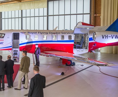 Der PC-24 der «Flying Doctors» bei der Übergabe in Stans: Notfallversorgung in entlegenen Gebieten.