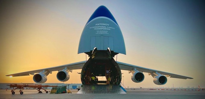 Antonov Airlines macht mit An-124 ab Leipzig weiter,  Kühne + Nagel charterte schon eine Maschine.