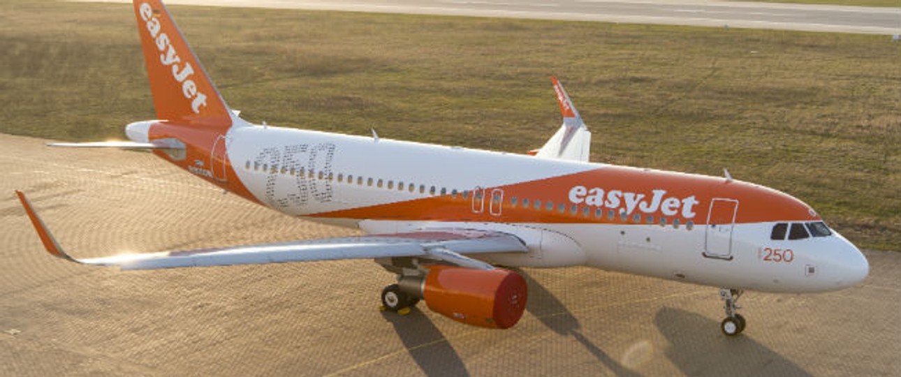 Flieger von Easyjet: Die Airline ist mit dem Geschäft in Hamburg unzufrieden.