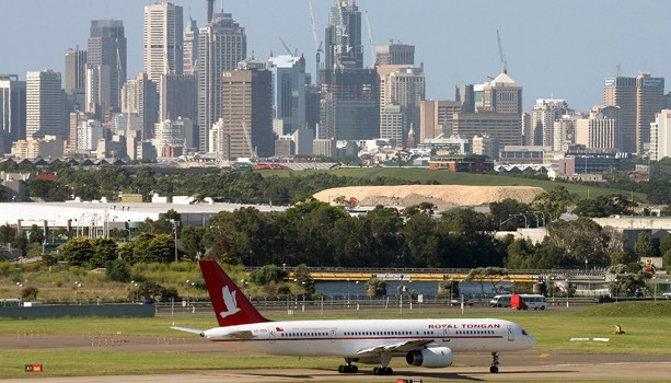 Rang 4: Sydney - Melbourne, 713 km - 296 Dollar.