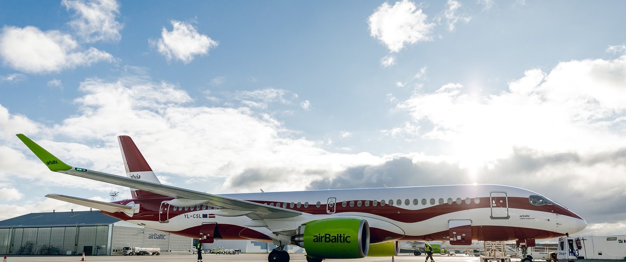 A similar special livery Air Baltic presented on the occasion of 100 years of Latvian independence.