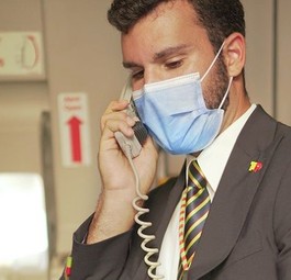 Flugbegleiter von Tap: Bleiben die Masken dauerhaft?