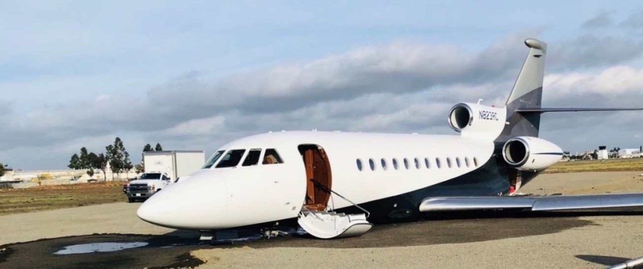 Die Falcon 900 nach dem Unfall in San Diego: Der Pilot hatte keine gültige Fluglizenz.