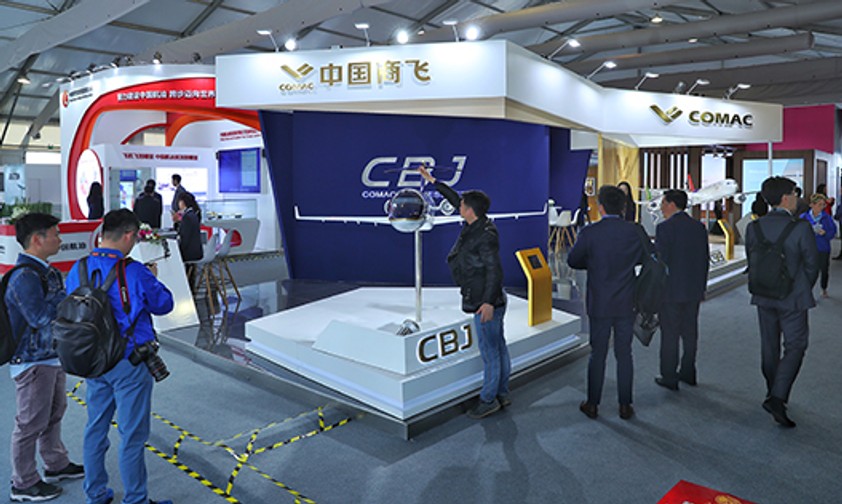 Bei der Abace in Shanghai im April 2019 stellte Comac erstmals die ARJ21 CBJ vor.