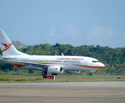 Boeing 737 von Surinam Airways: Die Fluglinie kämpft seit Jahren mit finanziellen Problemen. 