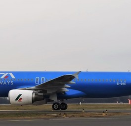 Flieger von ITA Airways: Die Fluglinie sucht einen Partner, der Geld mitbringt.