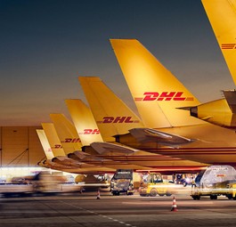 Flugzeuge von DHL Express: In Massagegeräten versteckter Sprengstoff sollte an Bord von Frachtern gelangen.