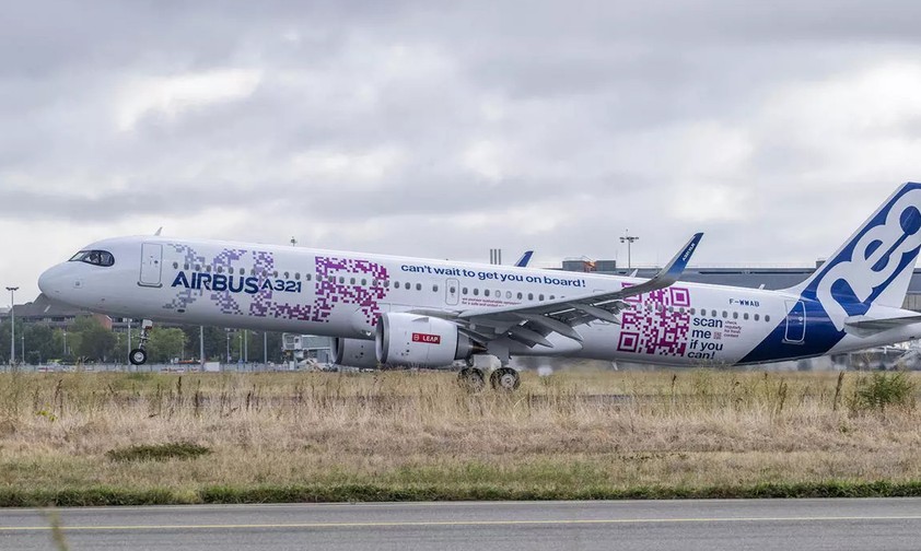 Airbus A321 XLR beim Start in Toulouse: Zuerst gings Richtung Nordpol.