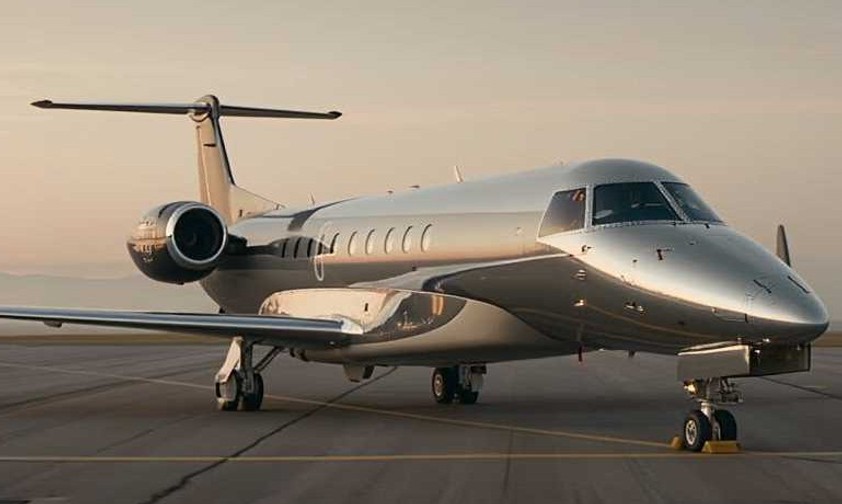 Embraer Legacy 600/650: Peakjet zeigt das Flugzeug mit bis zu 13 Plätzen auf ihrer Website. 