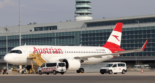 OE-LZN: Steht noch in London.