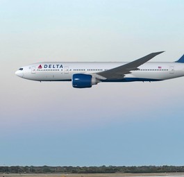 Flieger von Delta mit non-binärer Flagge: Die Airline stellt um.
