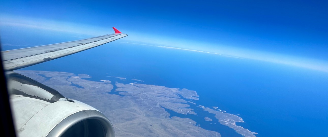 Blick aus einem Airbus A320 von Latam auf den südlichen Teil von Ostfalkland: Missgeschick bei British Airways.