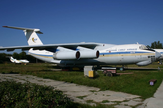 Eine Ilyushin Il-76 der Ukranian Cargo Airways.