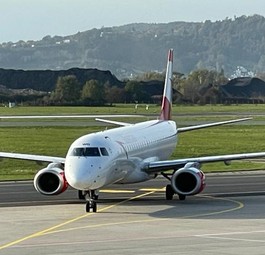 Flieger am Flughafen Graz: Das Geschäft zieht im Vergleich zu den beiden Vorjahren ...